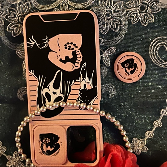 5 pounds of Amazon returns you pick the category. I filled the box. - Picture 3 of 13